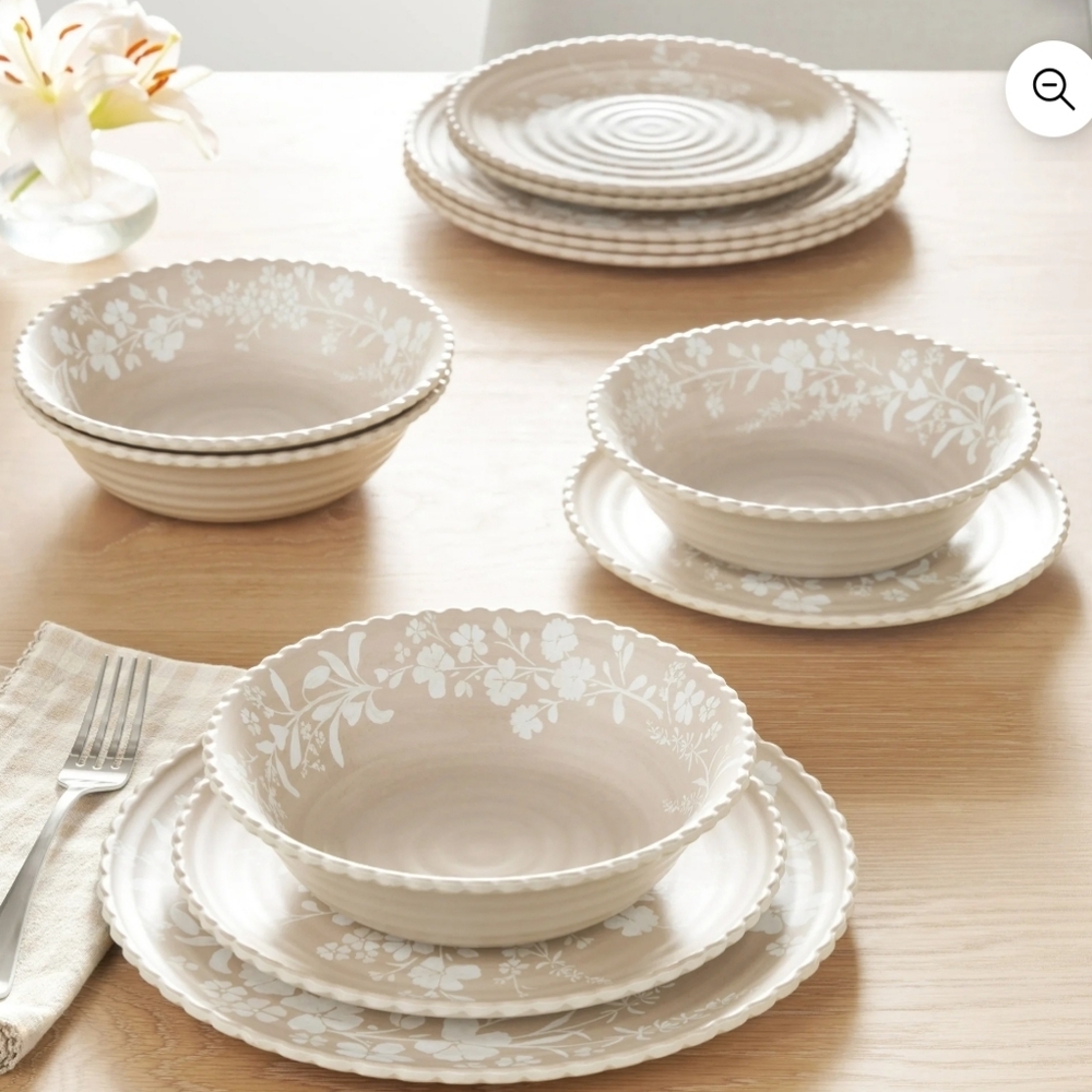 ❤️ New 2025 Pioneer Woman Daisy  Bamboo Melamine Beige With Floral Dinner…